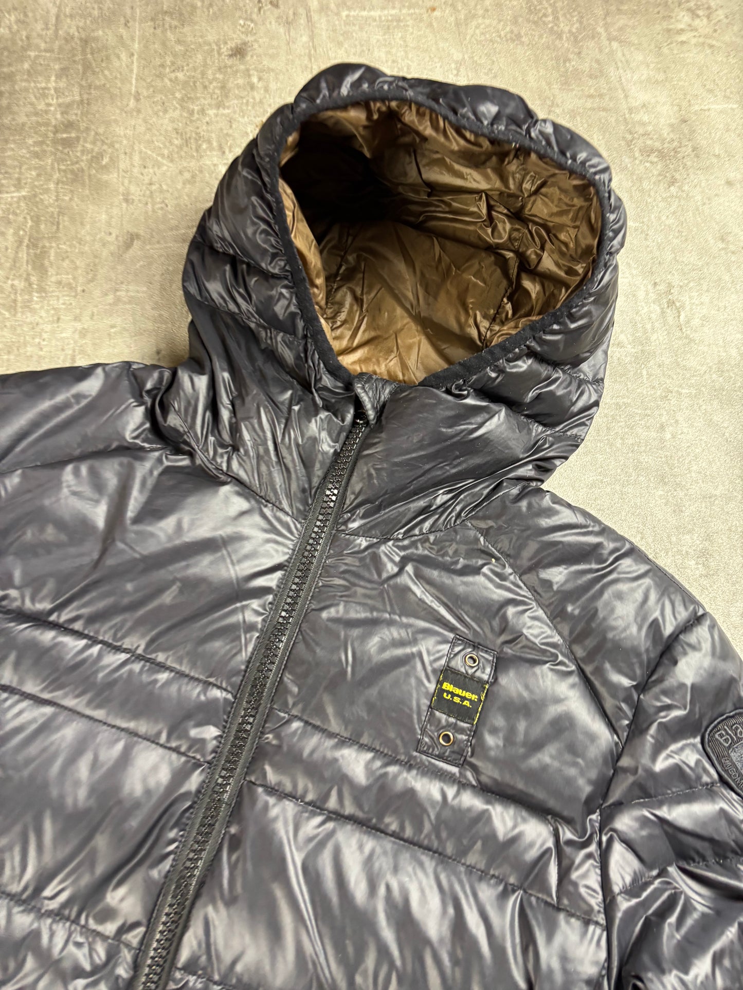 Blauer Puffer M