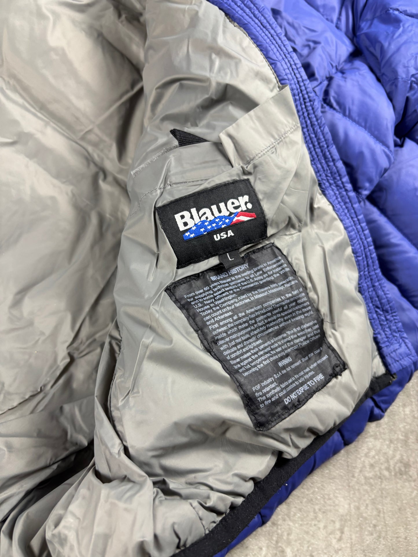 Blauer Puffer L