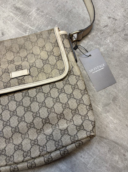Gucci Monogramm Sling Bag