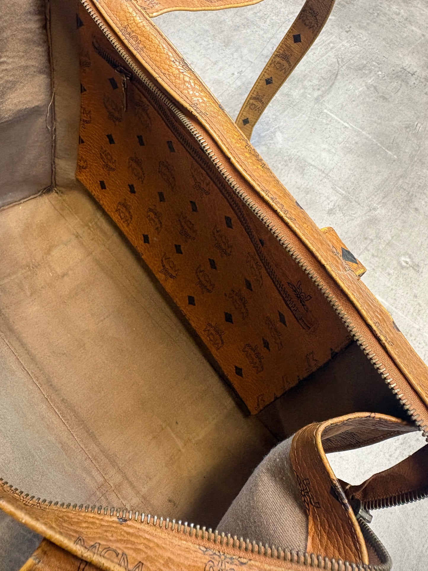 MCM Mogramm Handtasche