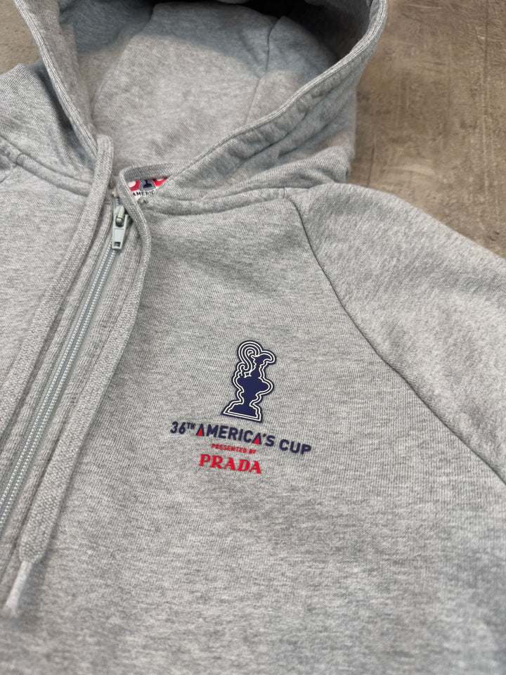 Prada Zipper American Cup M