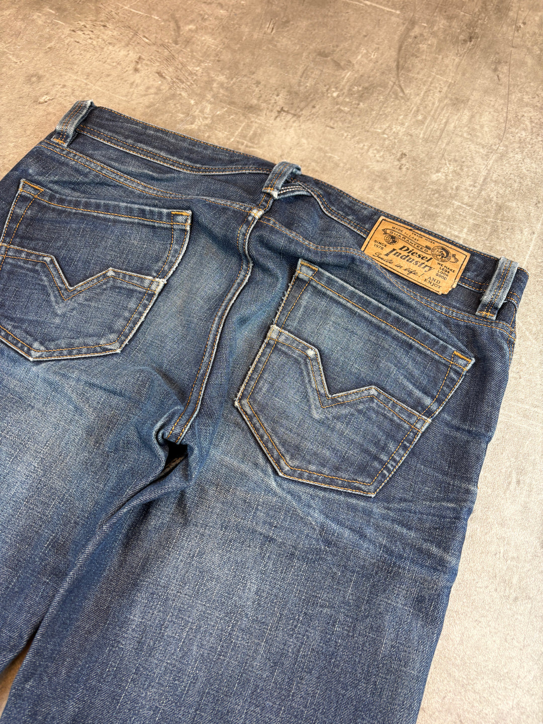 Diesel Straight Jeans L