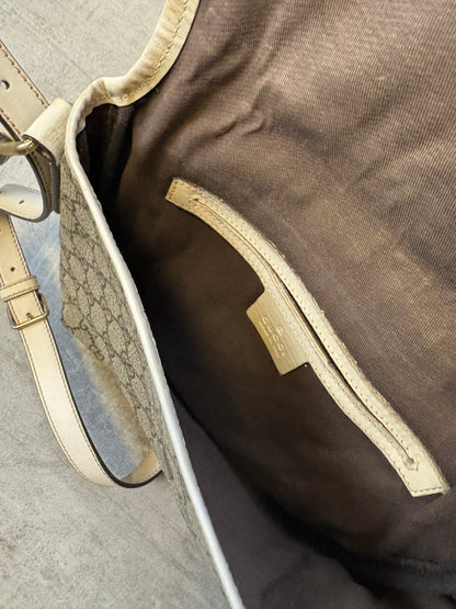 Gucci Monogramm Sling Bag