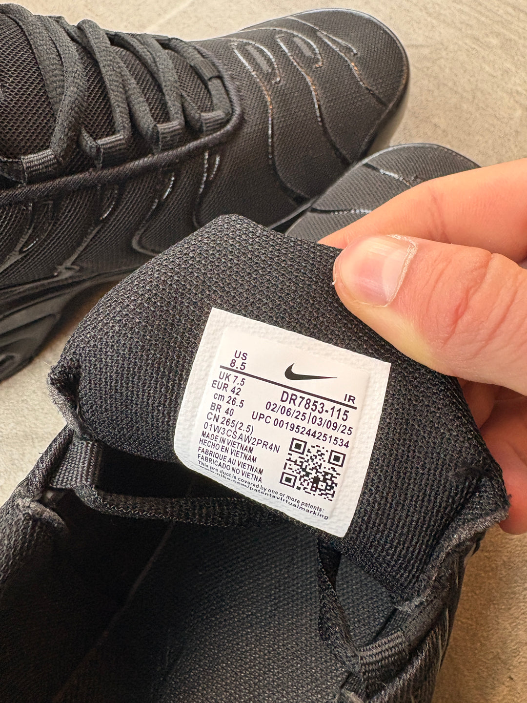 Nike TN‘s black 42