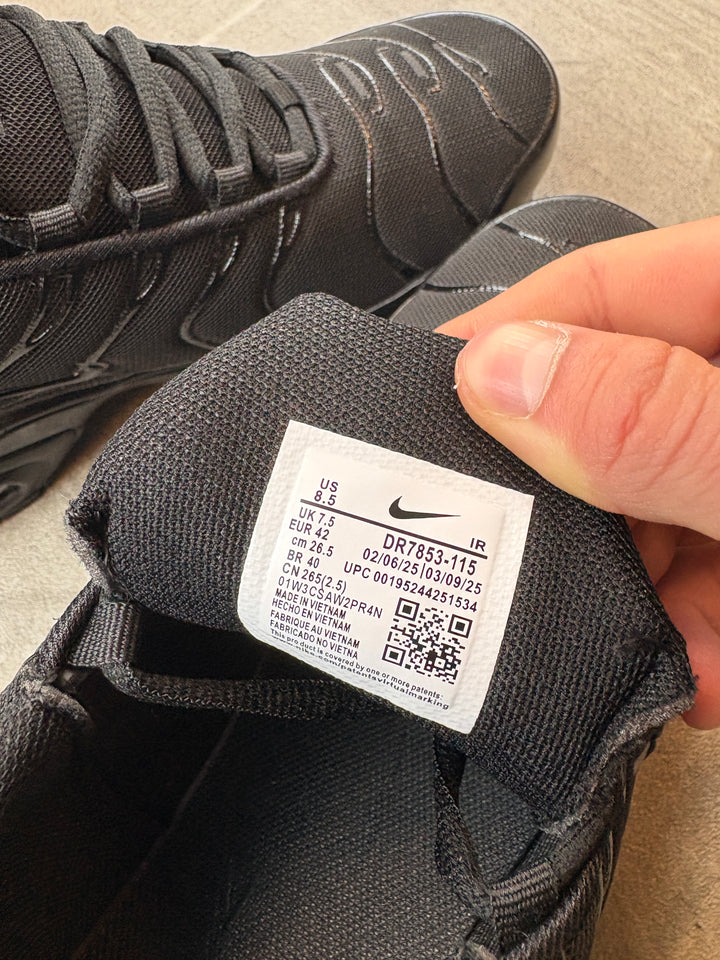 Nike TN‘s black 42