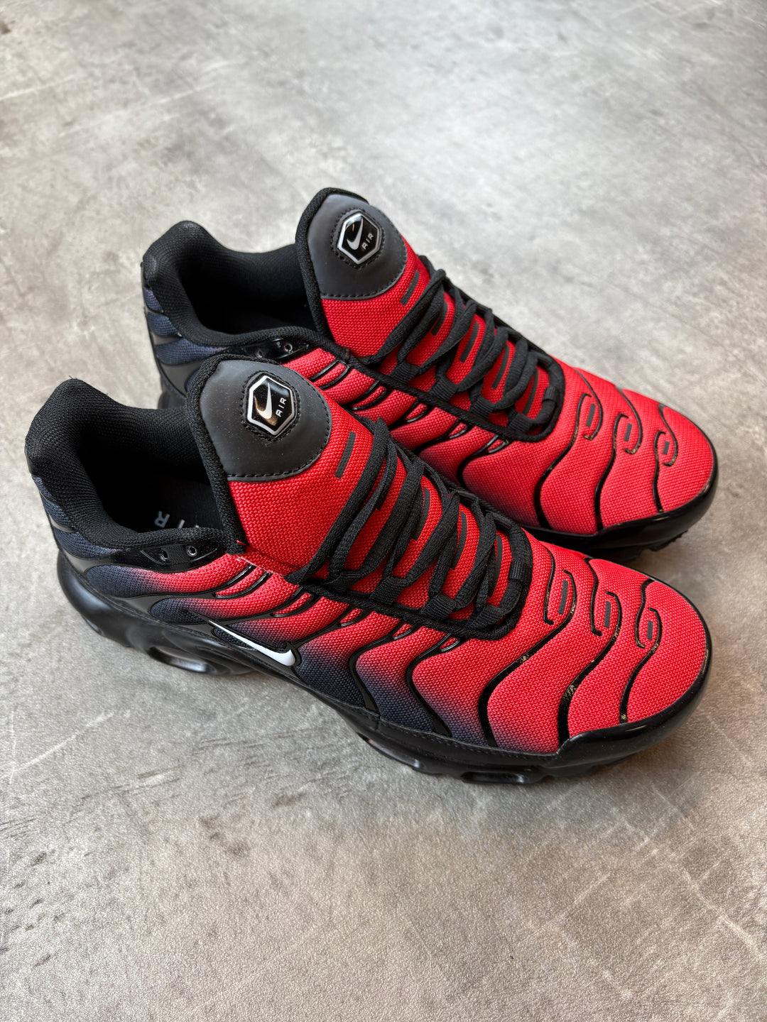 Nike TN‘s Deadpool Edition 43