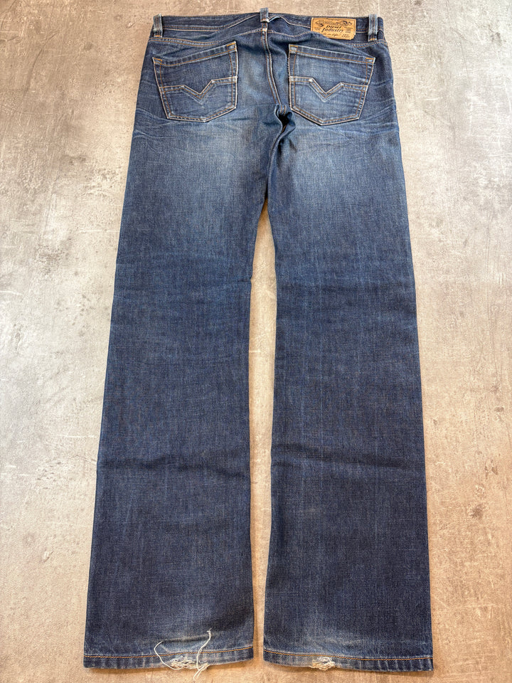 Diesel Straight Jeans L