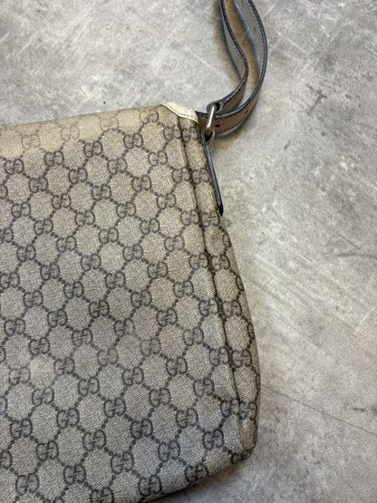 Gucci Monogramm Sling Bag