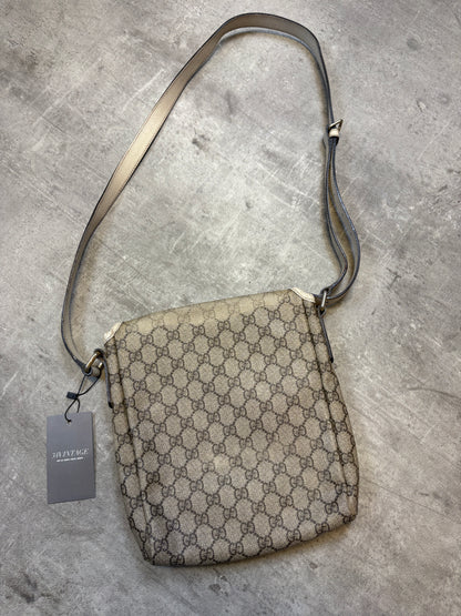 Gucci Monogramm Sling Bag