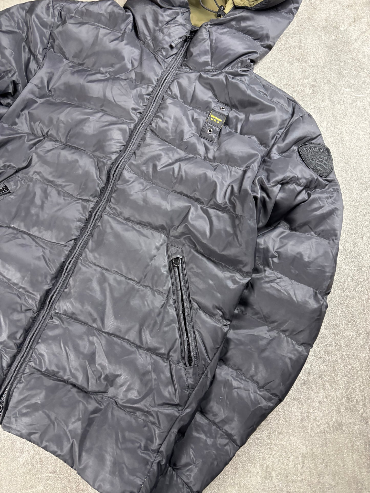Blauer Puffer M