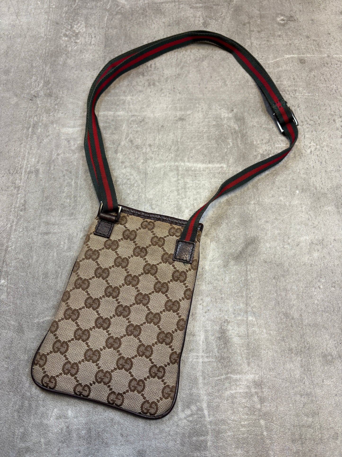 Gucci Monogramm Mini Sling Bag