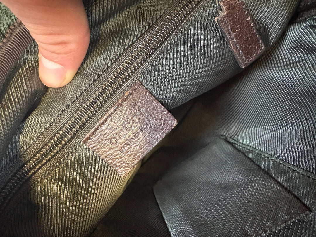 Gucci Monogramm Sling Bag