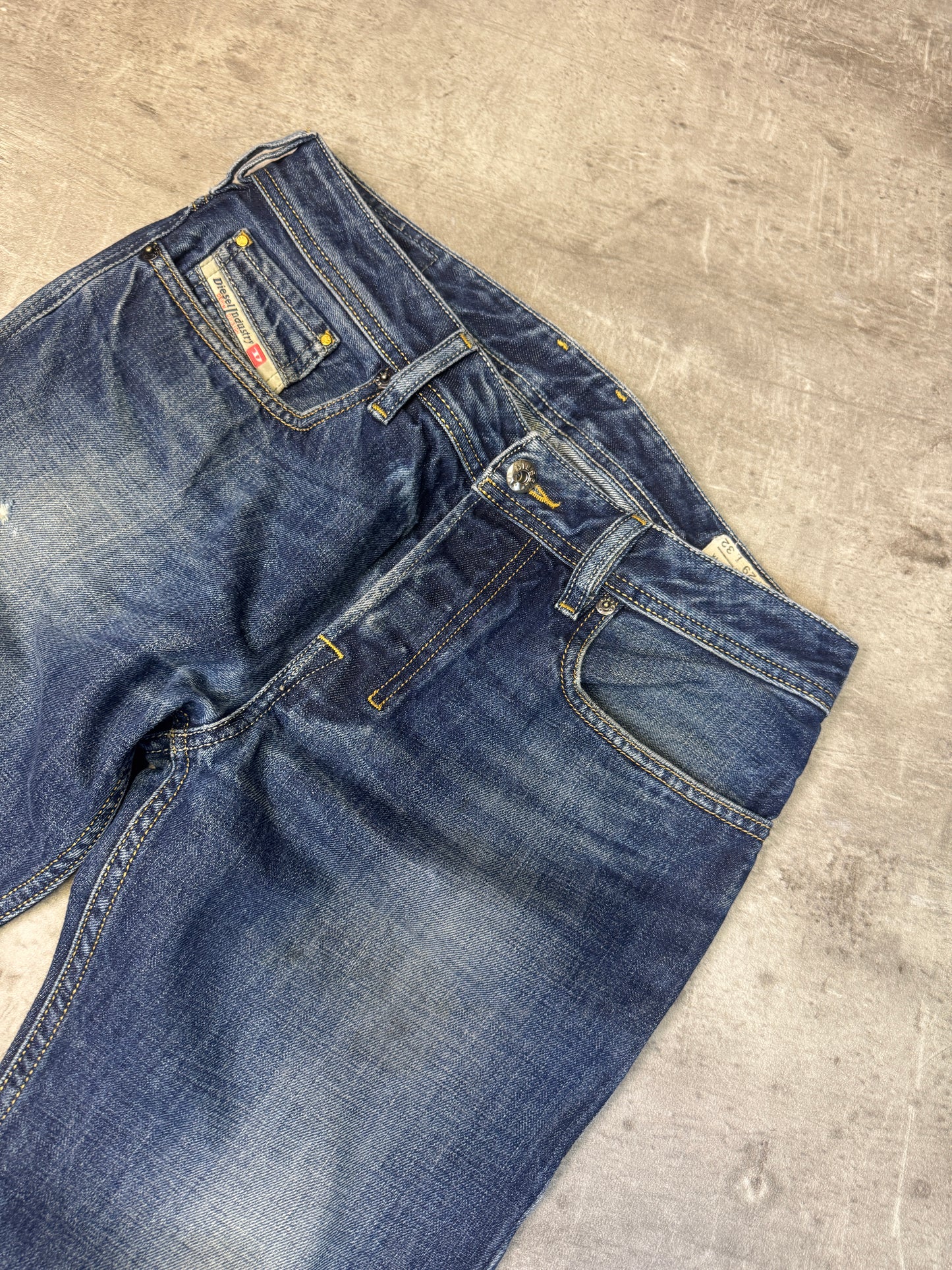 Diesel Straight Jeans S