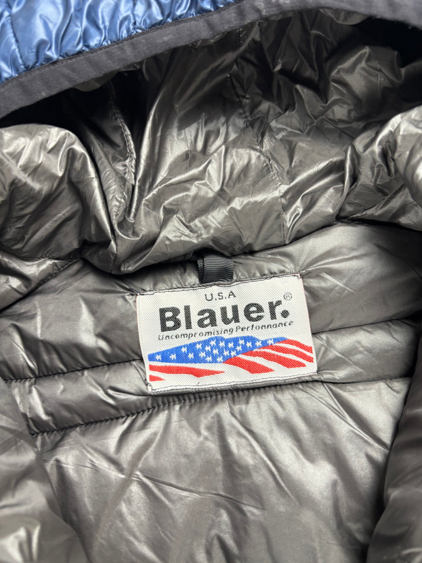 Blauer Puffer XS