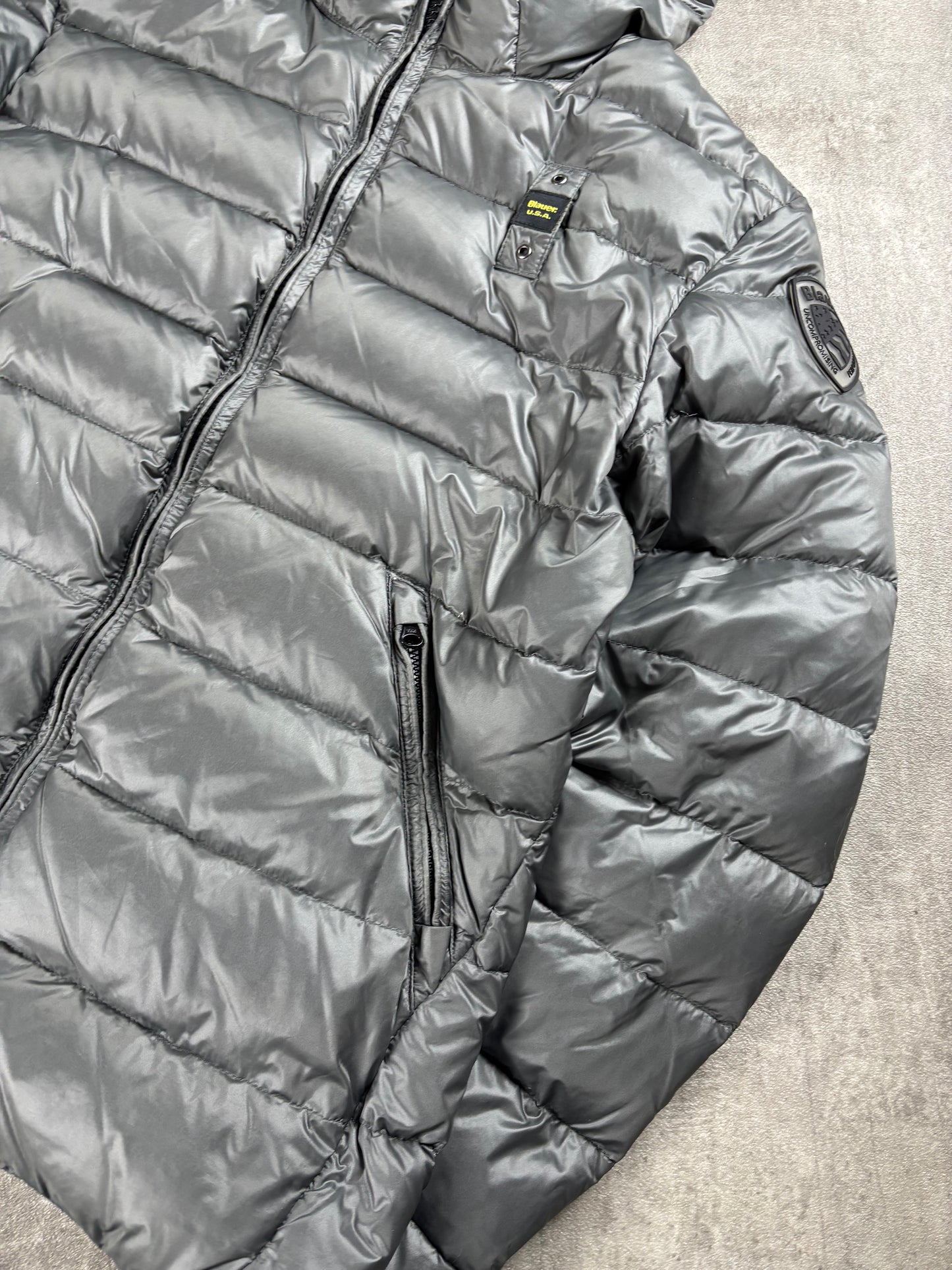 Blauer Puffer M
