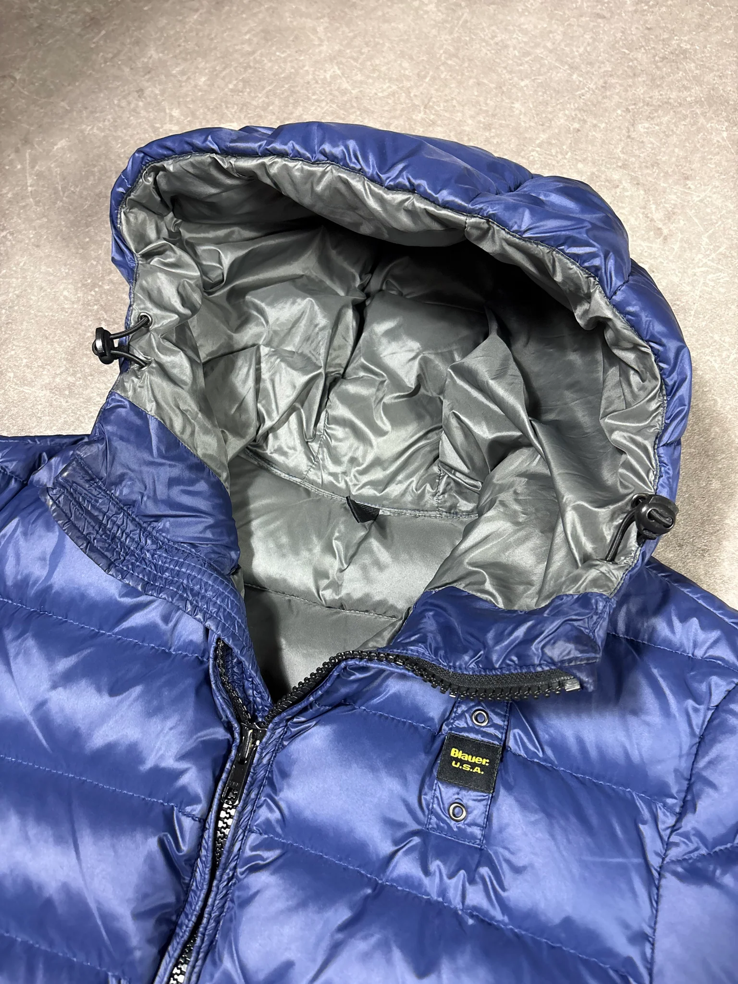 Blauer Puffer S