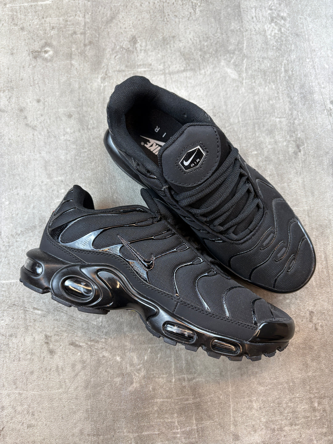 Nike TN‘s black 42