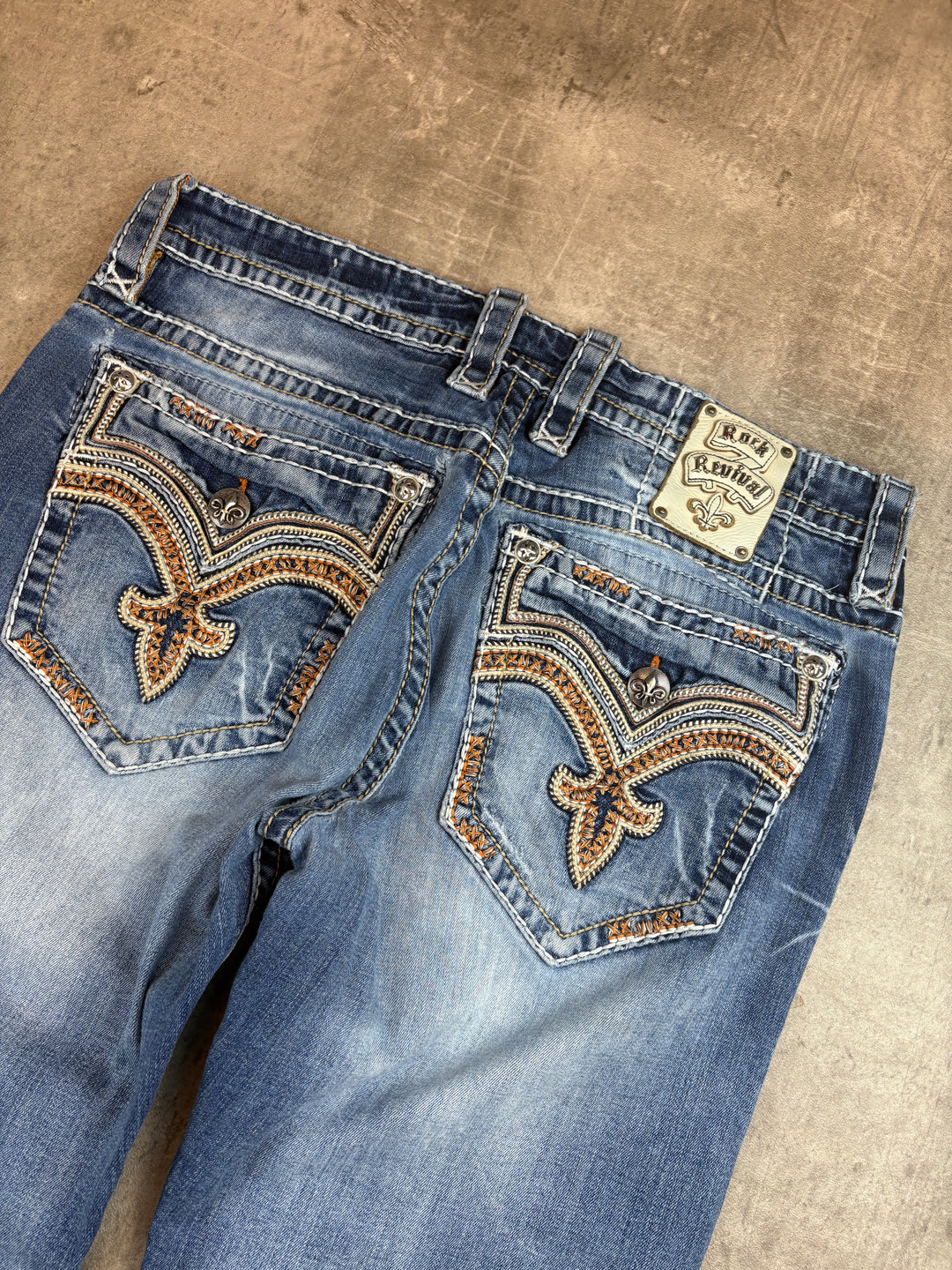 Rock Revival Flared Jeans L