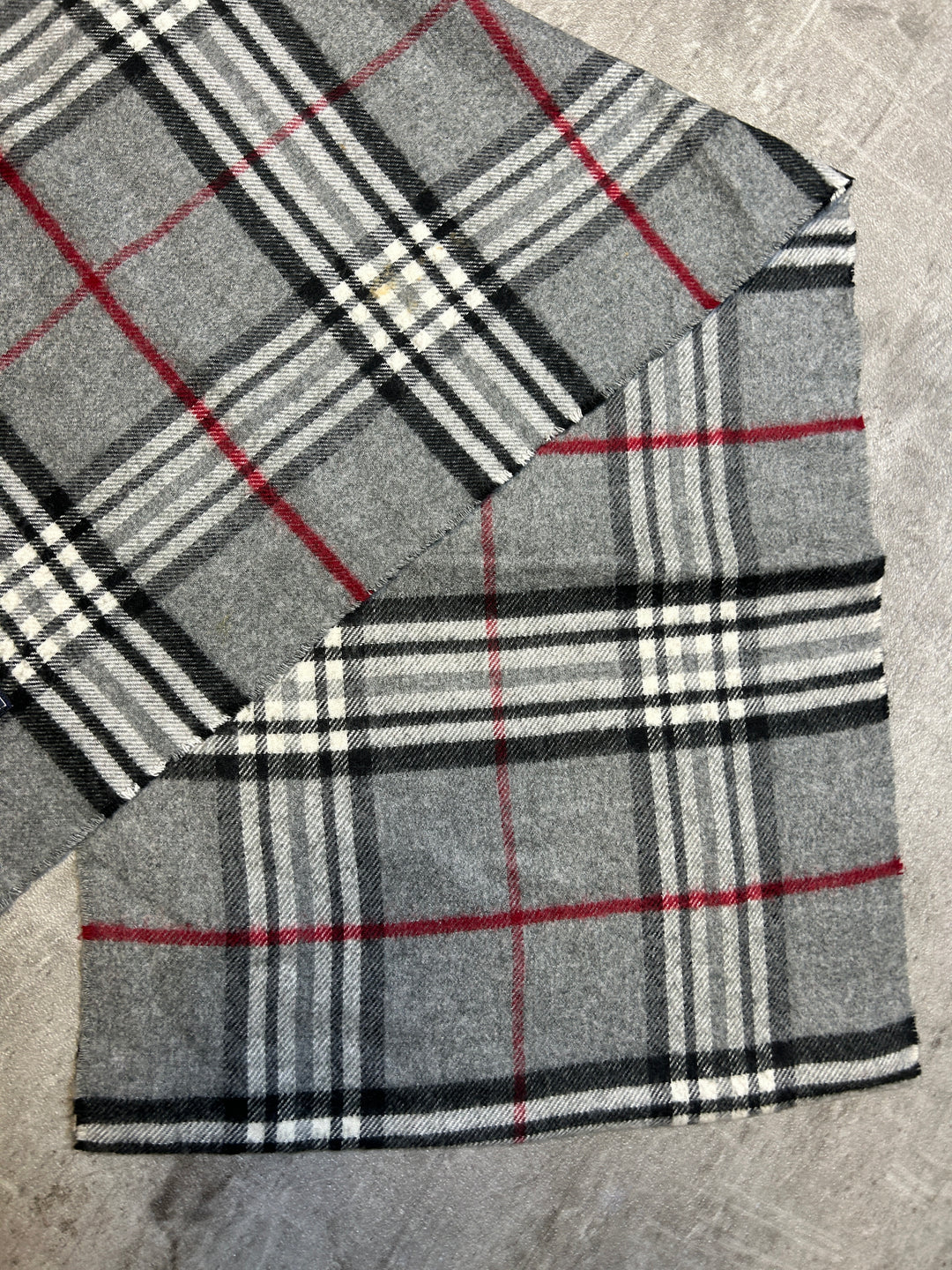 Burberry Schal grau