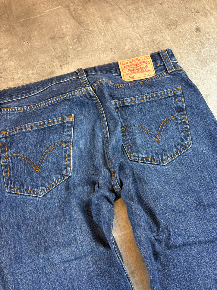 Levi’s Straight Jeans M