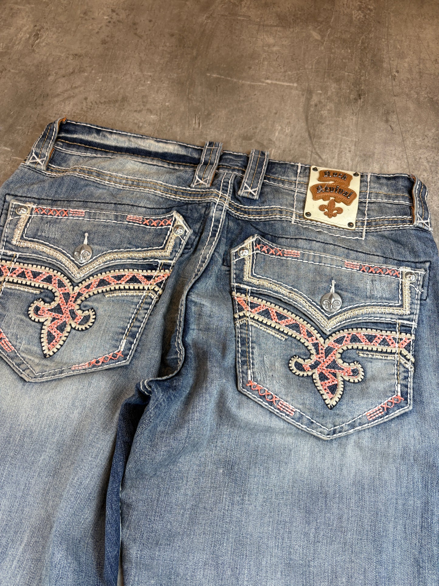 Rock Revival Straight Jeans L