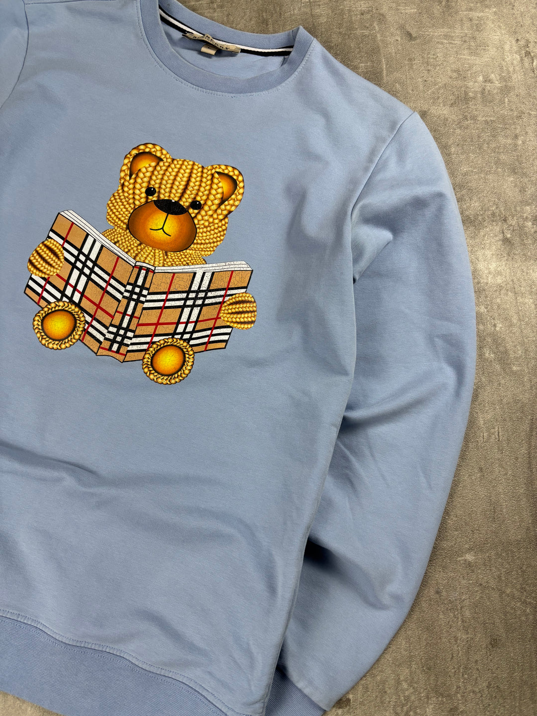Burrbery Sweater L