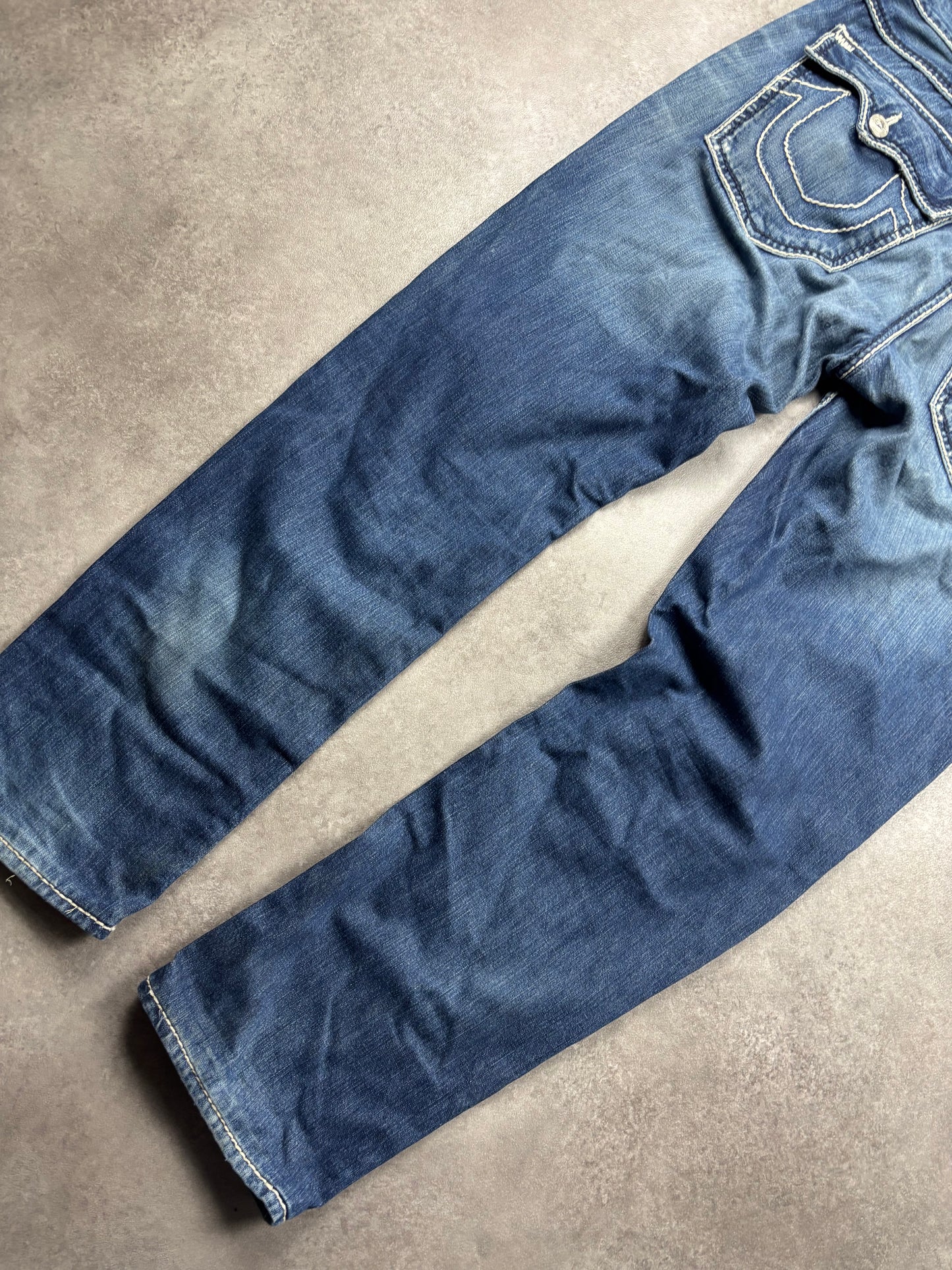 True Religion Straight Fit L