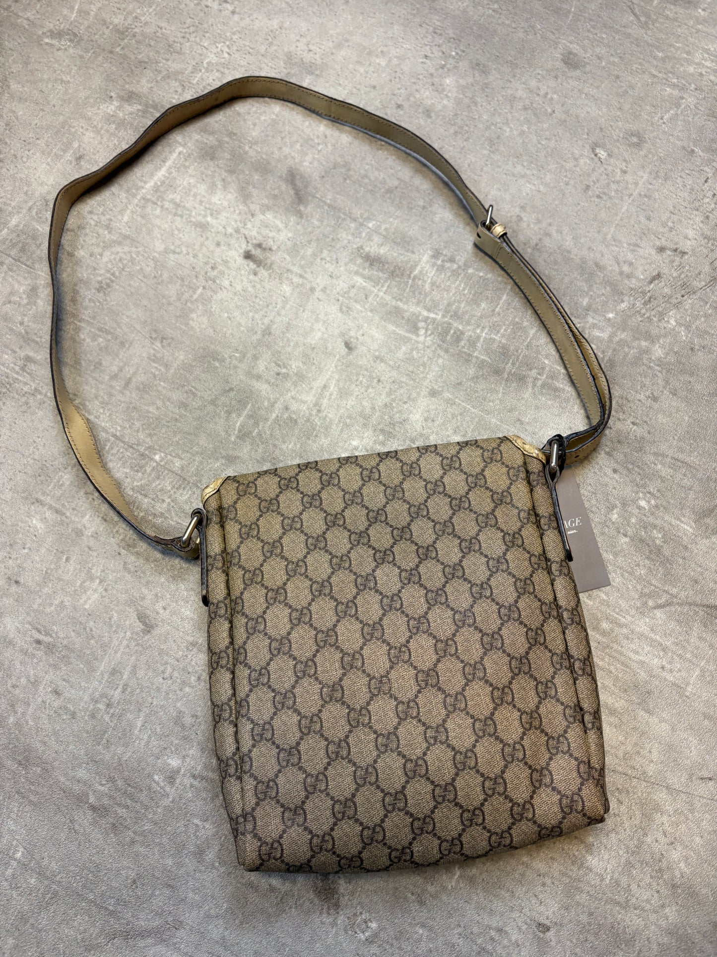 Gucci Monogramm Sling Bag