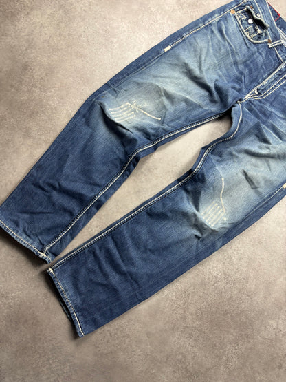 True Religion Straight Fit L