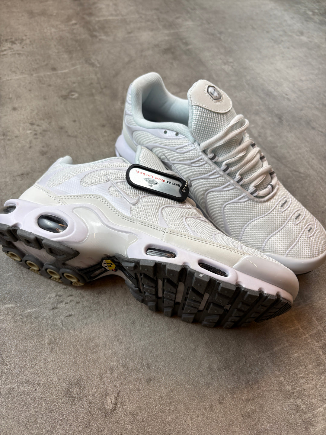 Nike TN‘s white 43