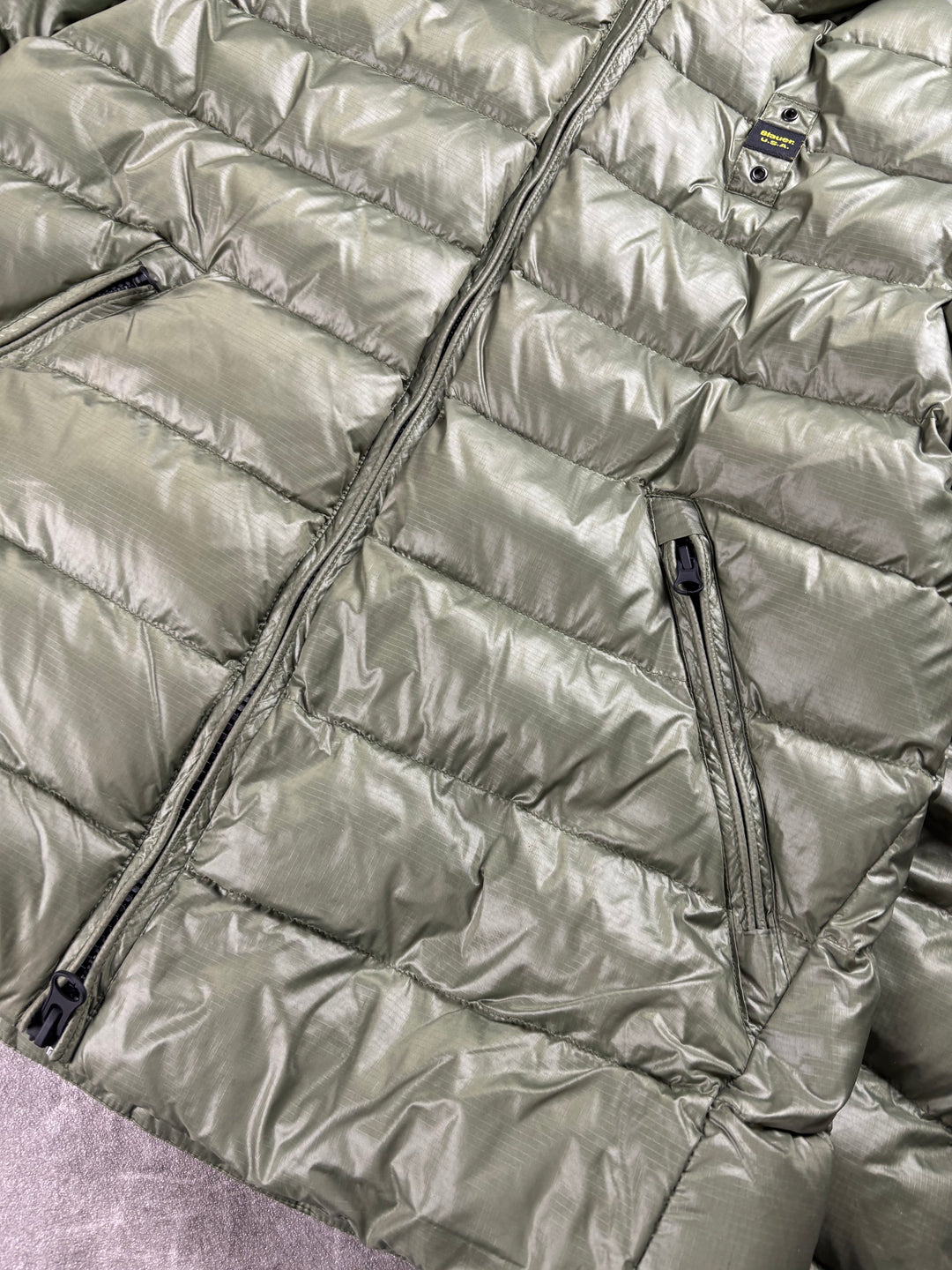 Blauer Puffer L