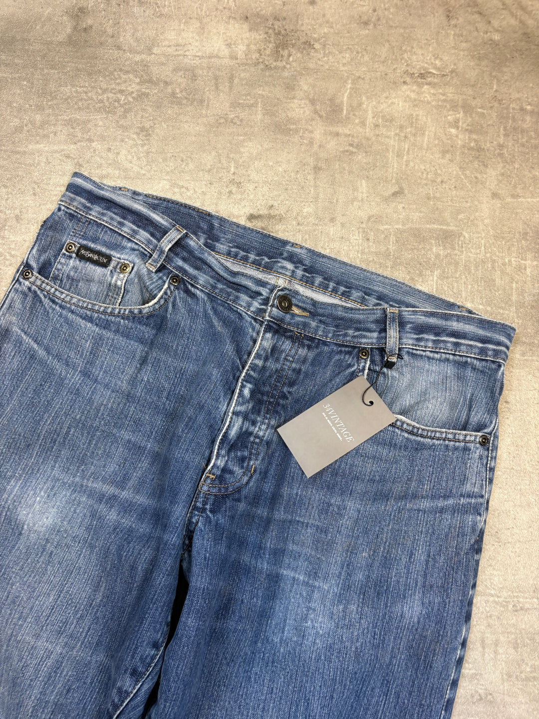 Yves Saint Laurent Straight Jeans M