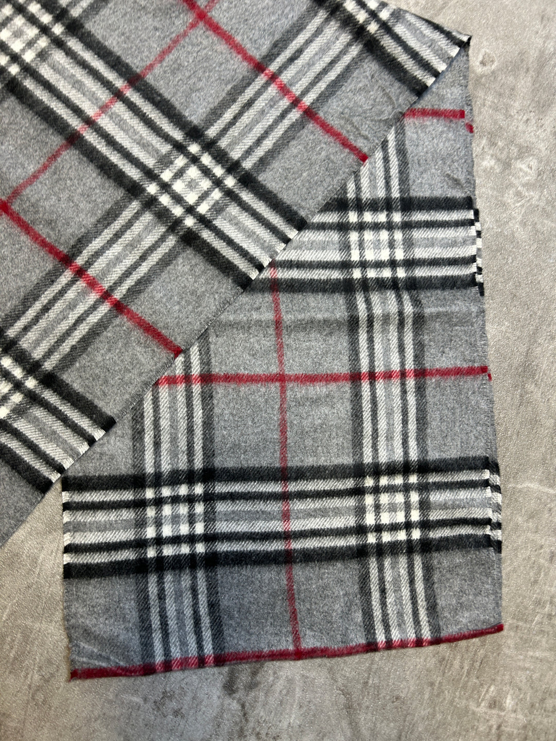 Burberry Schal grau