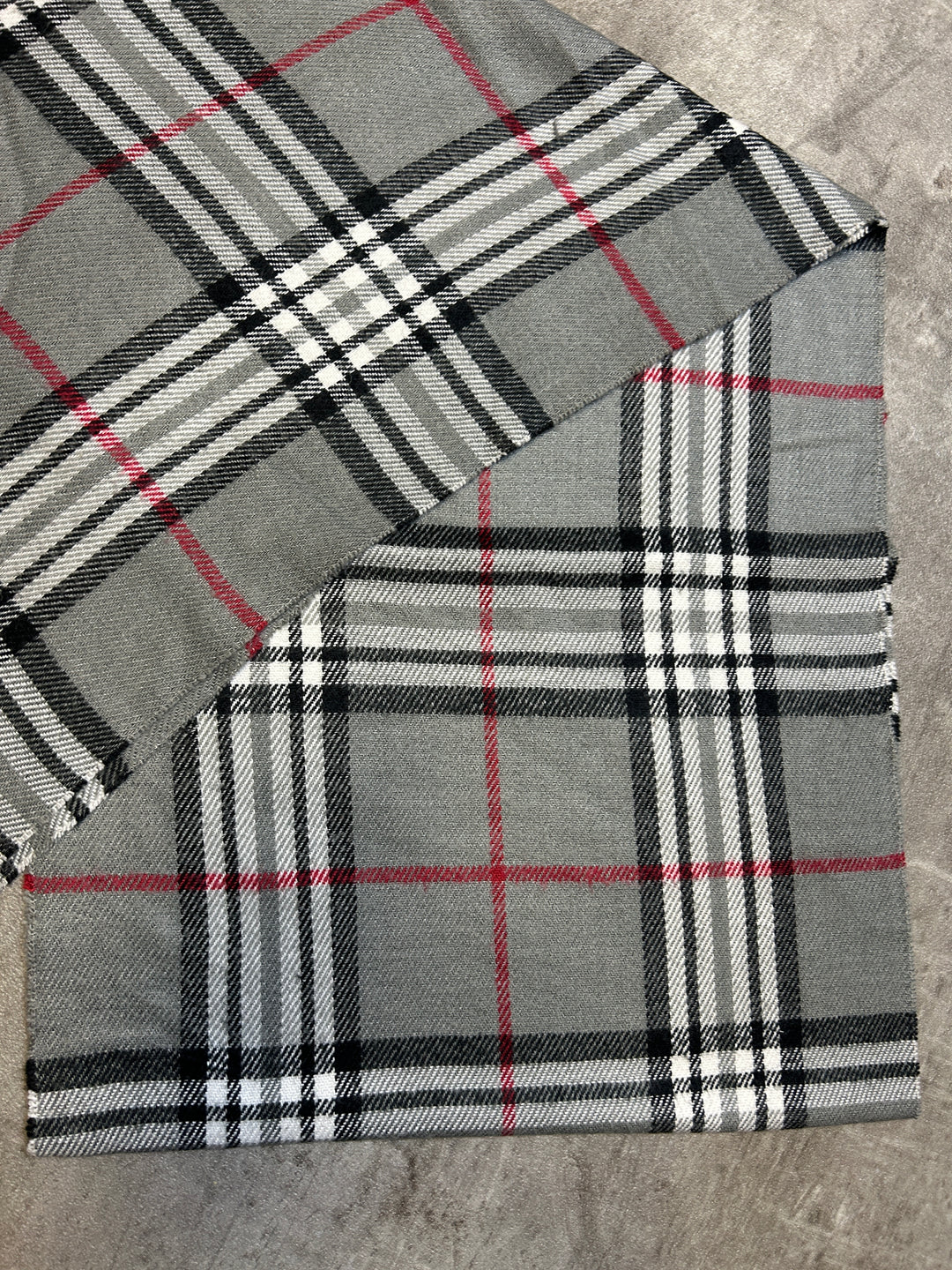 Burberry Schal grau