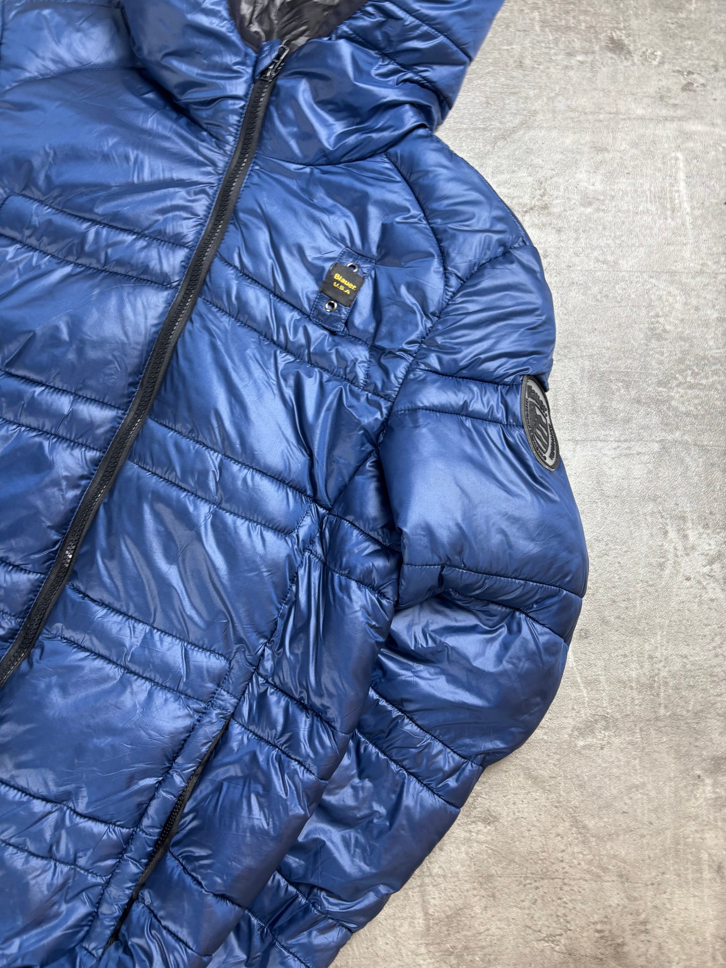Blauer Puffer XS