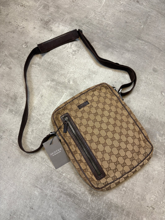 Gucci Monogramm Sling Bag