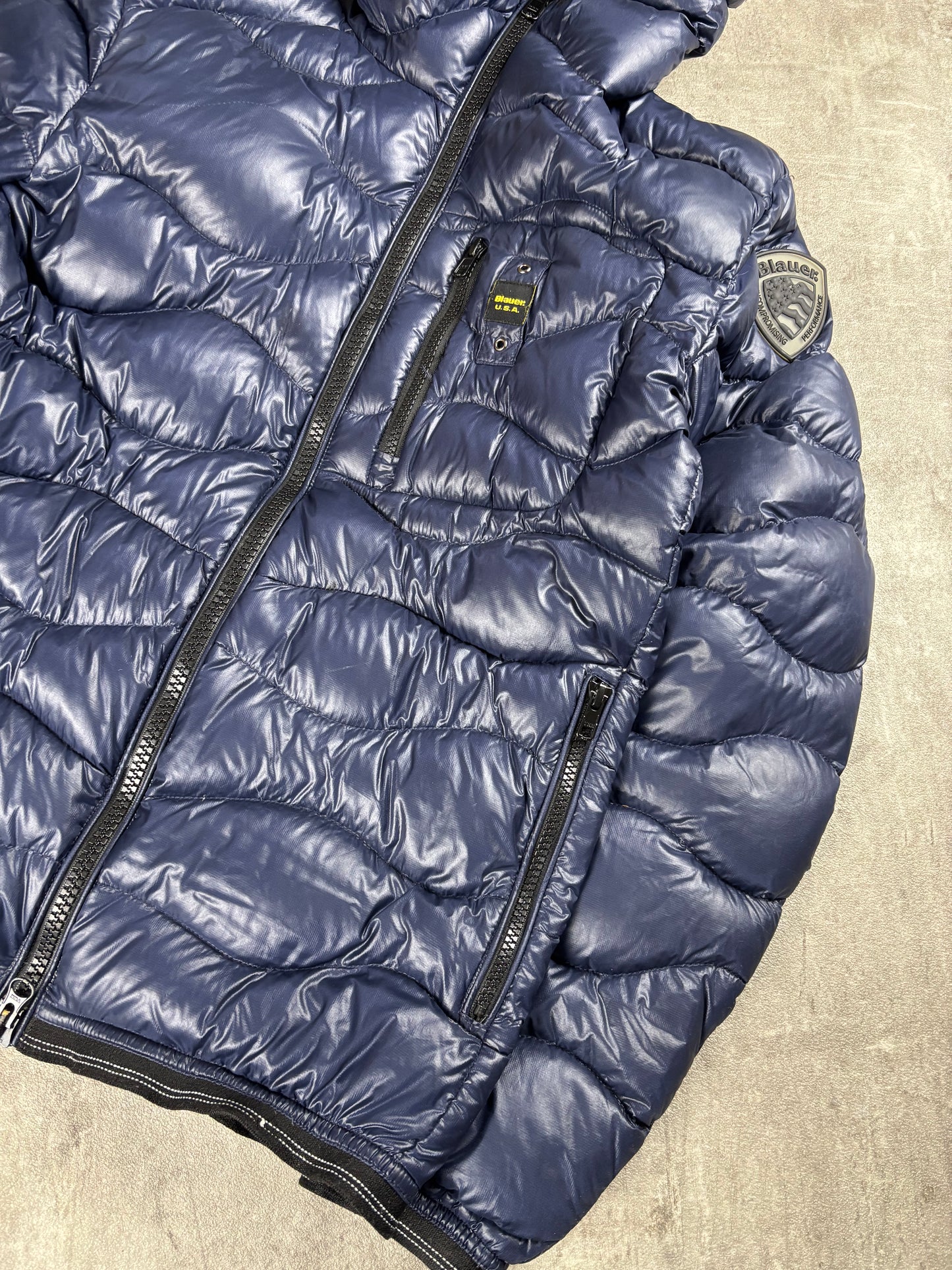 Blauer Puffer S