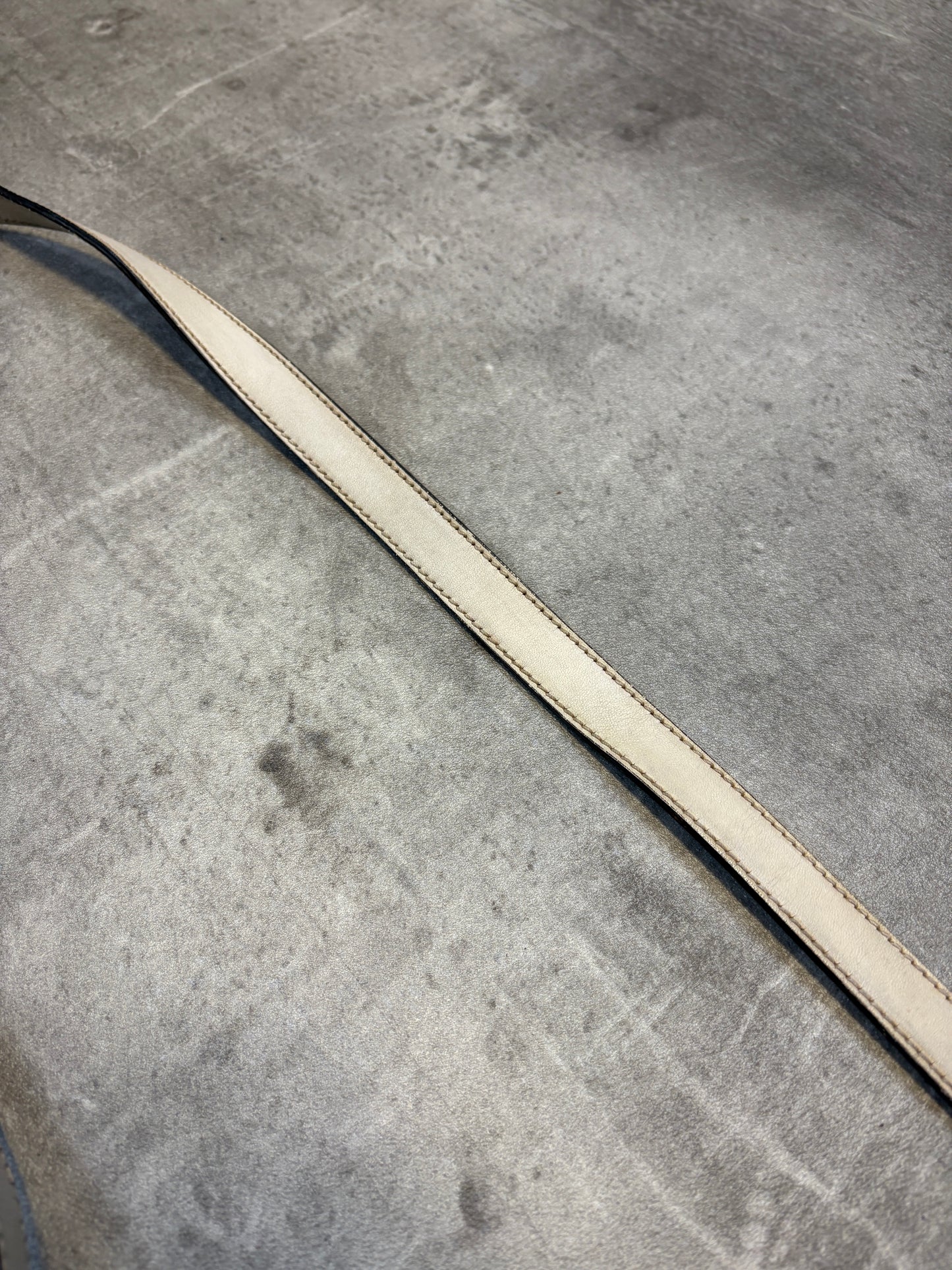 Gucci Monogramm Sling Bag