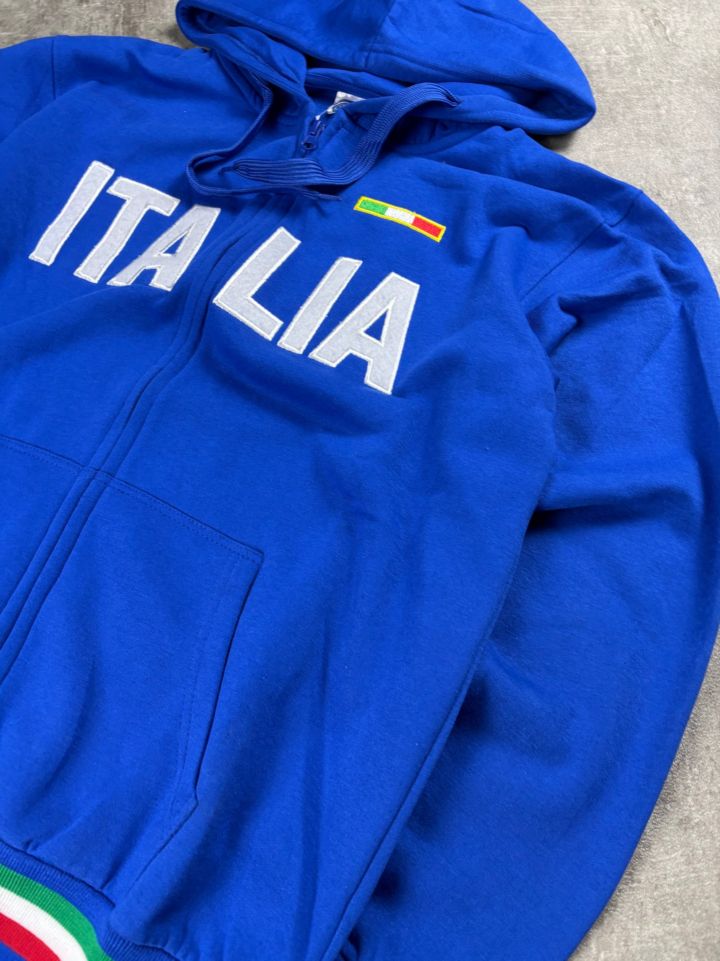 Italia Zipper M