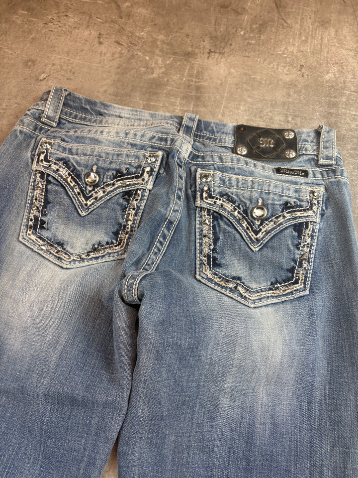 Miss Me Mid Rise Jeans M
