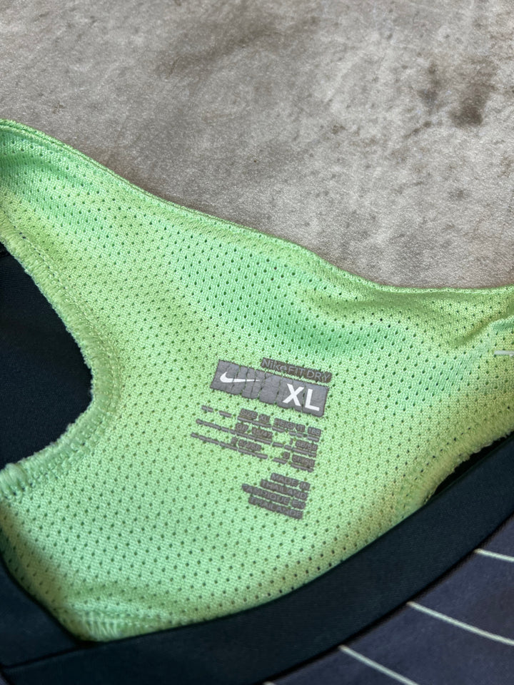 Nike T-Shirt XL