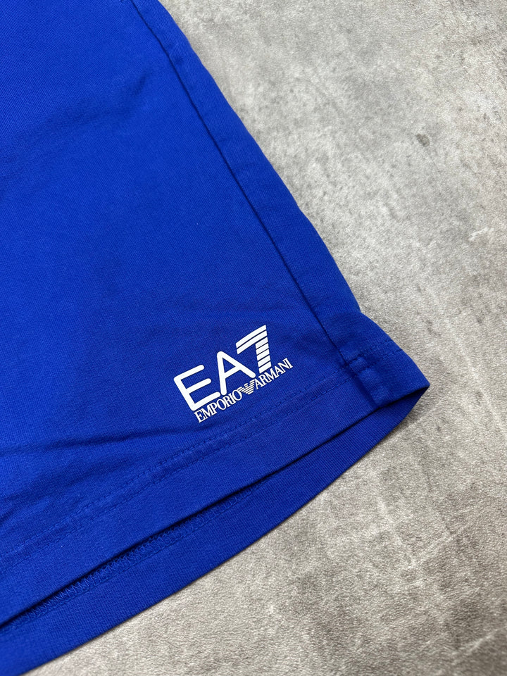 EA7 Shorts M