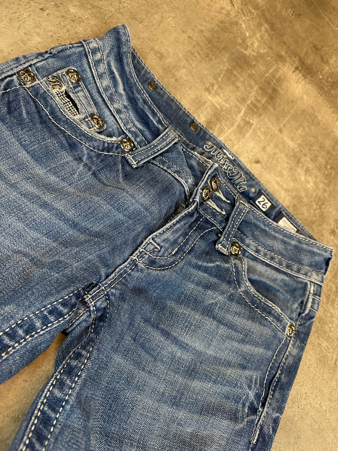 Miss Me Low Waist Bootcut Jeans | 26 | S