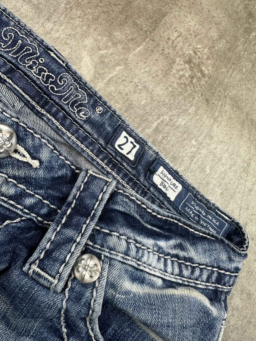 Miss Me Low Waist Bootcut Jeans | 27 | S