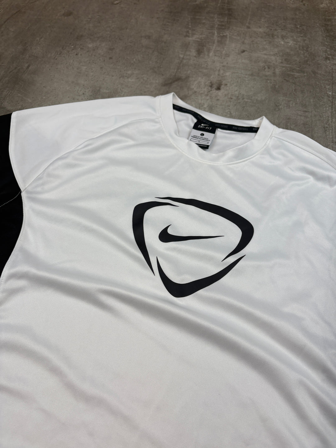 Nike T-Shirt L