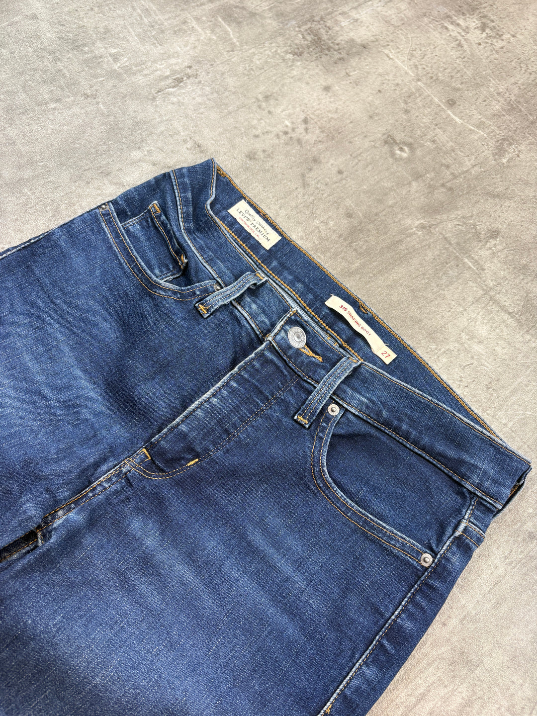 Levi’s Mid Waist Jeans S