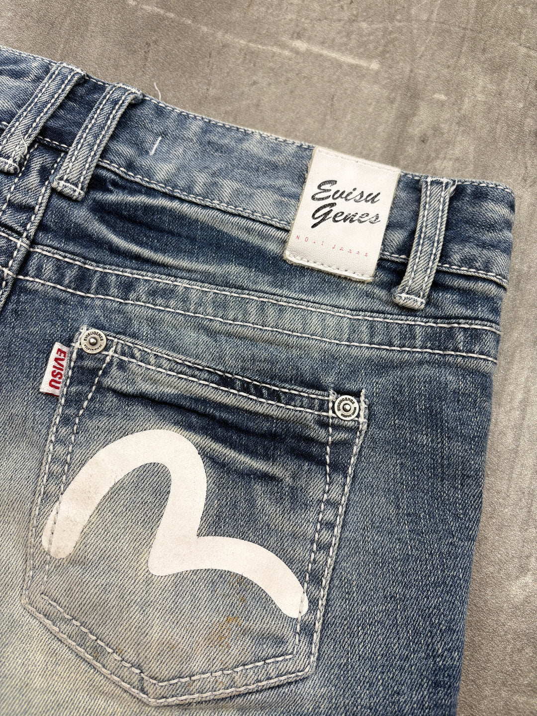 Evisu Shorts S