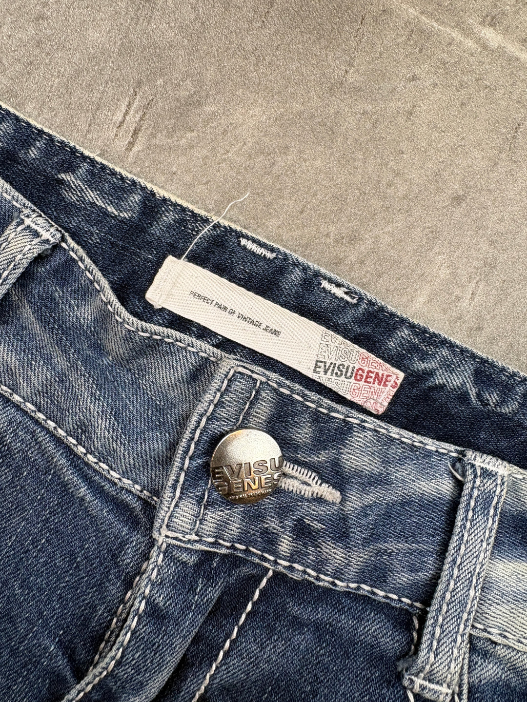 Evisu Shorts S