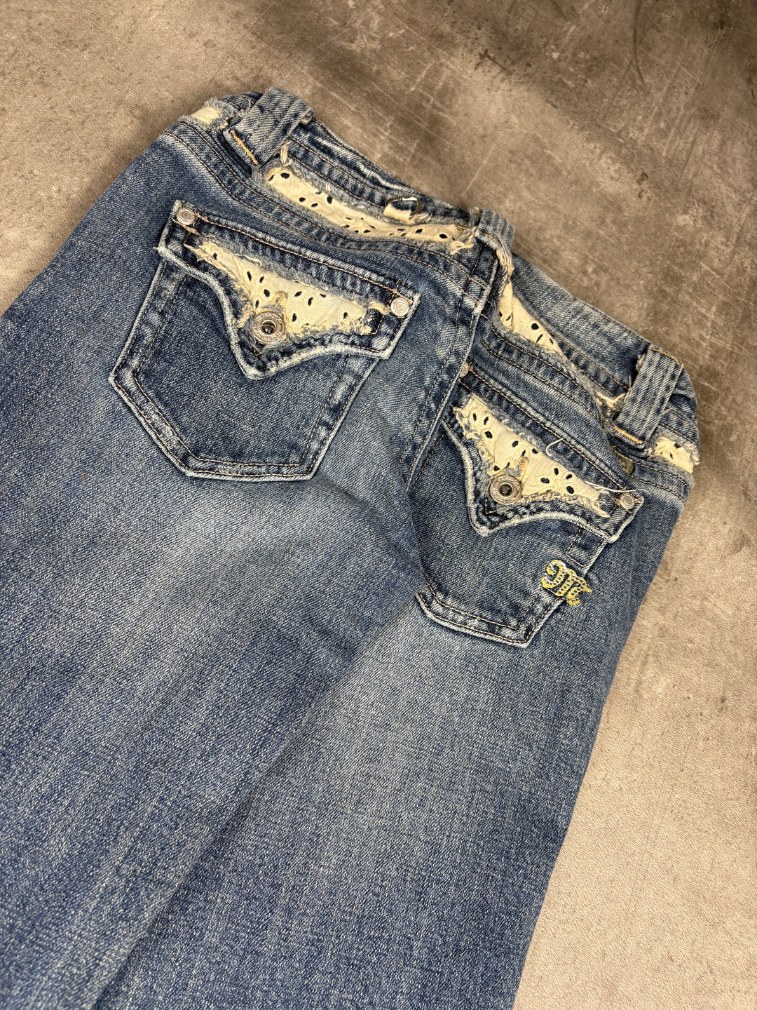 Miss Me Low Waist Bootcut Jeans XS | 25