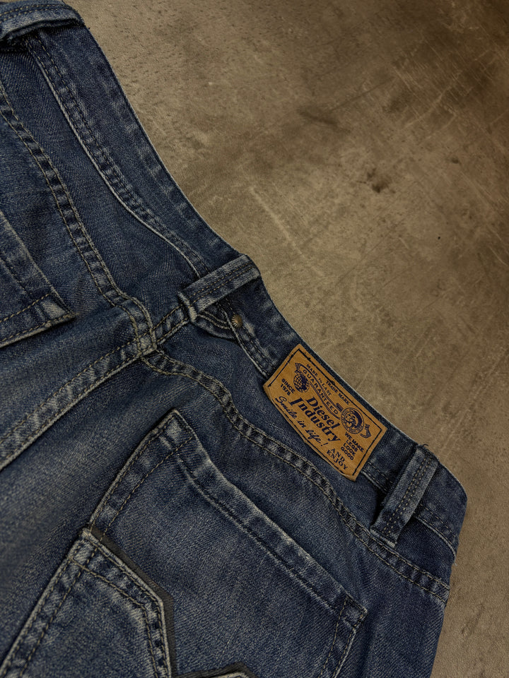 Diesel Straight Jeans L | 32
